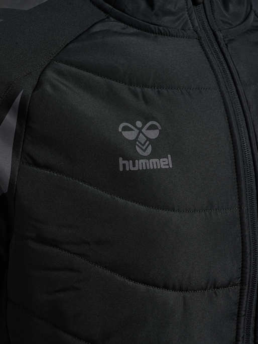 hmlBTC WINTER TRAINING JACKET, BLACK hmlBTC WINTER TRAINING JACKET, BLACK, packshot