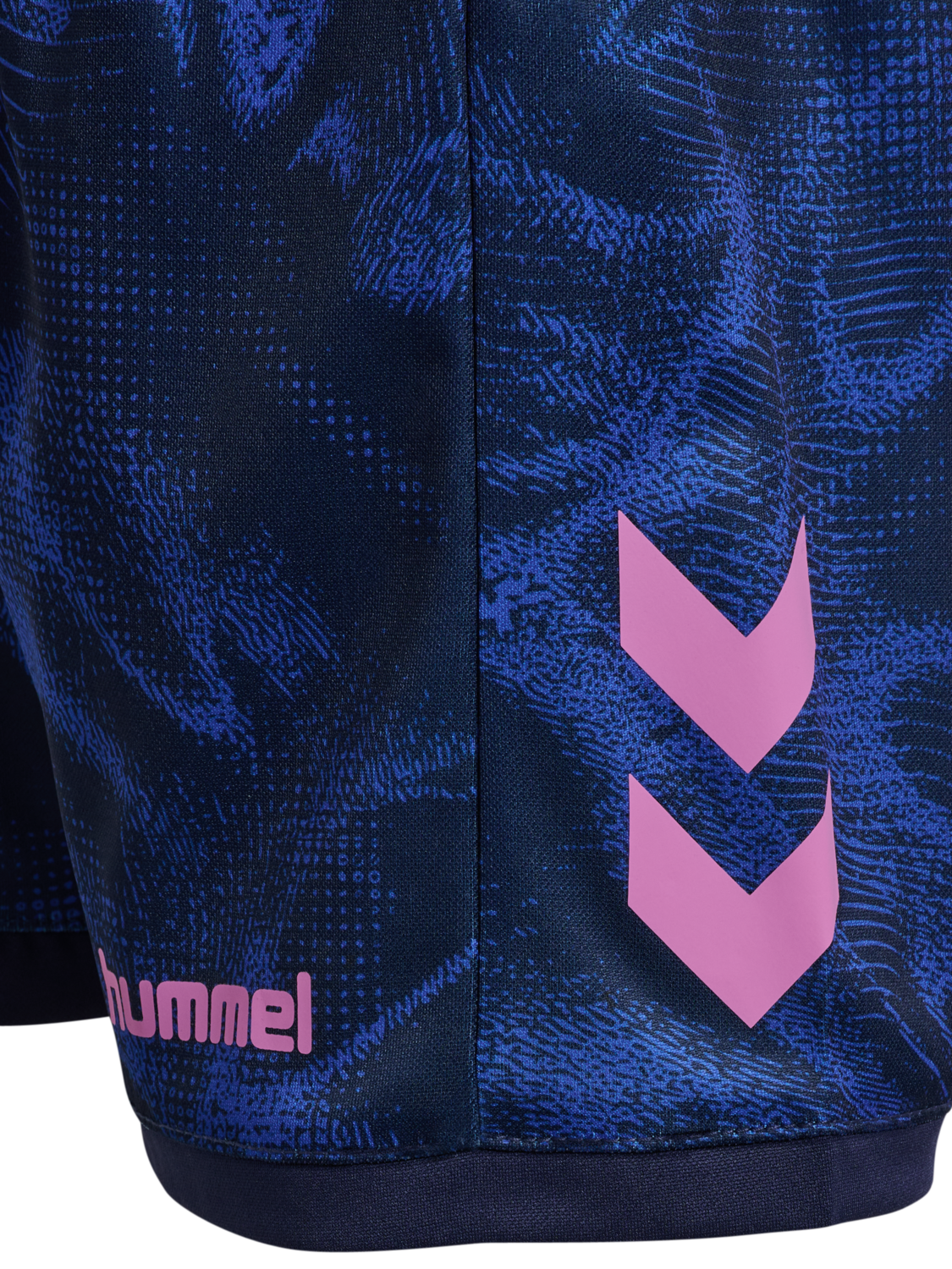 hmlBLAZE CLUB26 GRAPHIC SHORTS KIDS, MARINE/DAZZLING BLUE, packshot