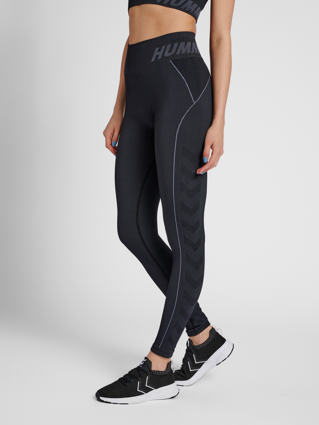 hmlTE CHRISTEL SEAMLESS MW TIGHTS, BLACK/ASPHALT MELANGE, model