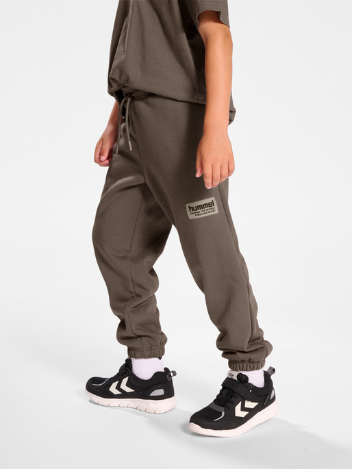 hmlDARE PANTS, 1559, model