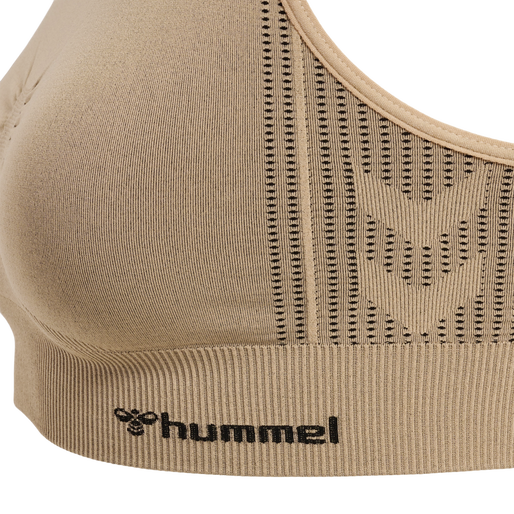 hmlMT SHAPING SEAMLESS SPORTS TOP, CURDS & WHEY, packshot