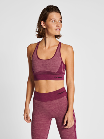 hmlCLEA SEAMLESS  SPORTS TOP, GRAPE WINE, model