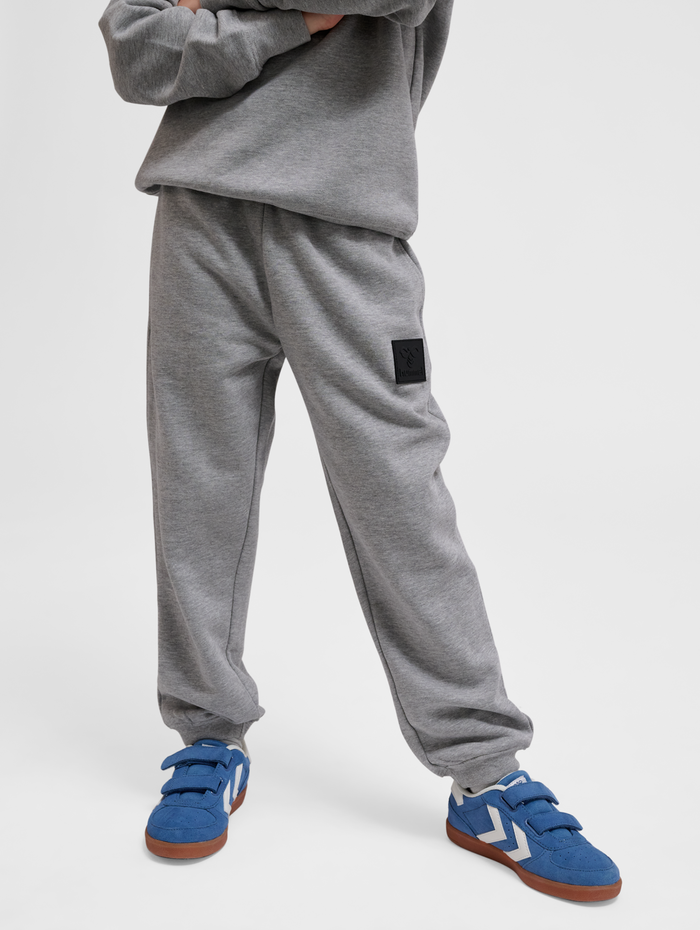hmlCLEAN ADJUSTABLE PANTS, GREY MELANGE, model