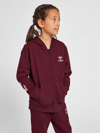 hmlTRECE ZIP HOODIE, WINDSOR WINE, model