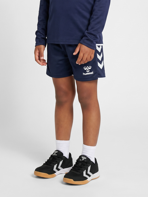 hmlCORE 2.0 SHORTS KIDS, MARINE/WHITE, model
