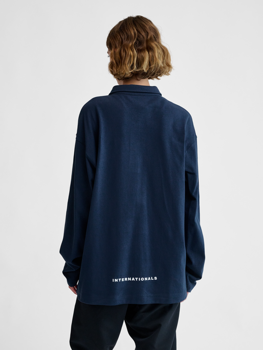 hmlLOOSE SOCCER POLO L/S, DRESS BLUES, model