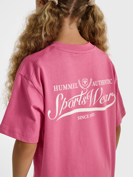 hmlJR LOOSE GRAPHIC T-SHIRT S/S BTS, CHATEAU ROSE, model