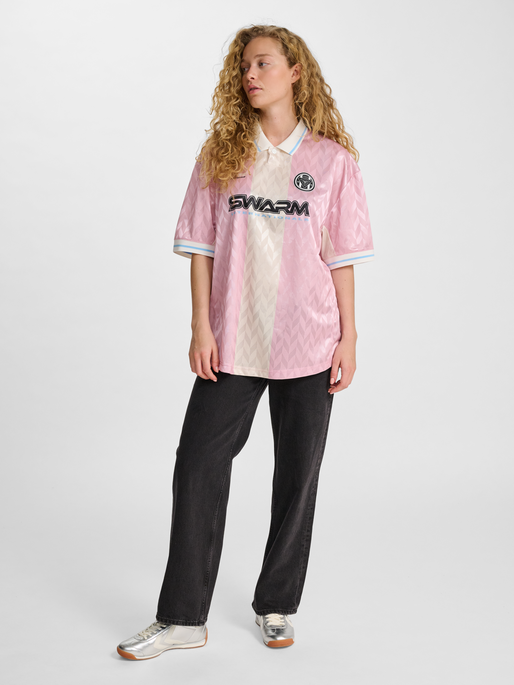 hmlLOOSE FB JERSEY S/S, WINSOME ORCHID, model