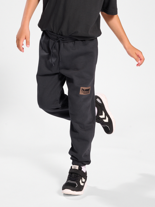hmlDARE PANTS, 1525, model