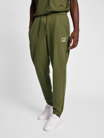 hmlLP10 LOOSE SWEATPANTS, IVY GREEN, model