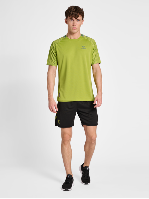hmlONGRID POLY JERSEY S/S, DARK CITRON, model