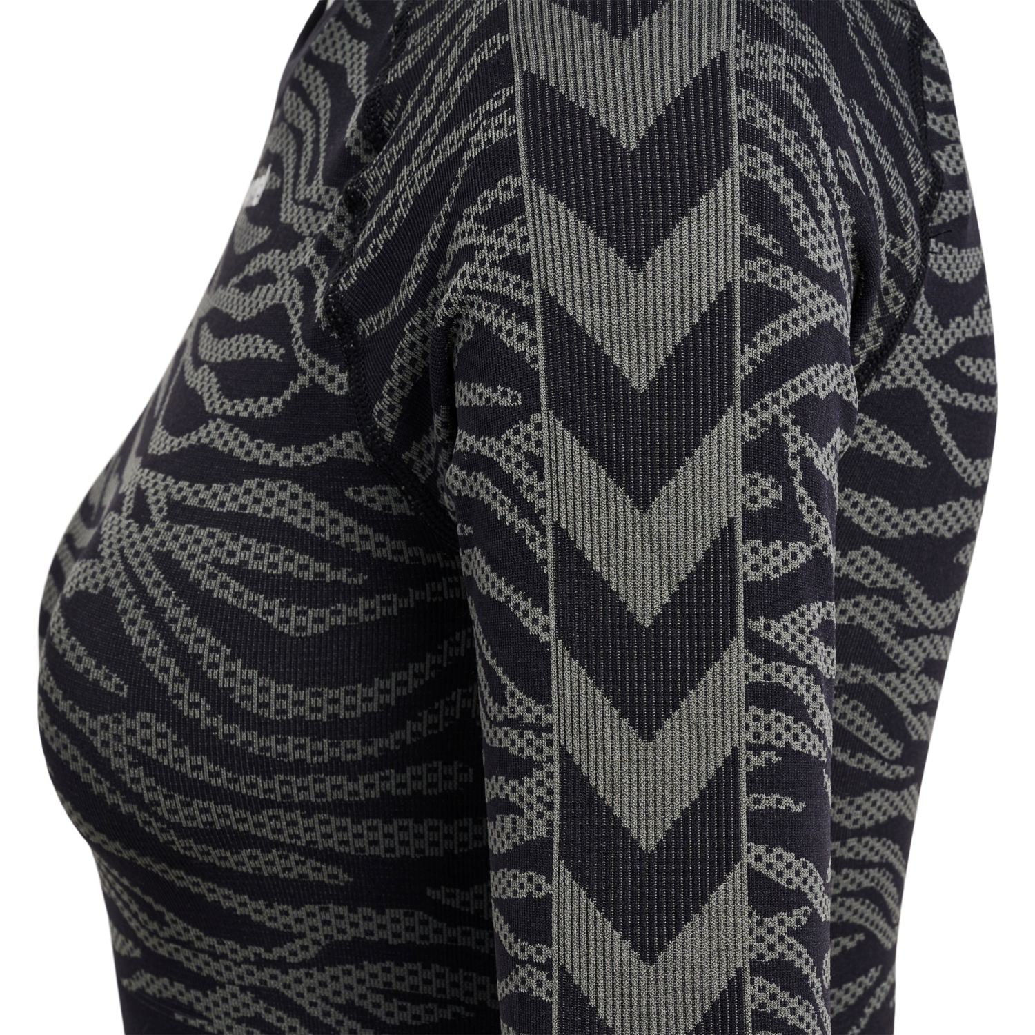 hmlMT SAGA SEAMLESS CROP T-SHIRT LS, BLACK/ASPHALT MELANGE, packshot