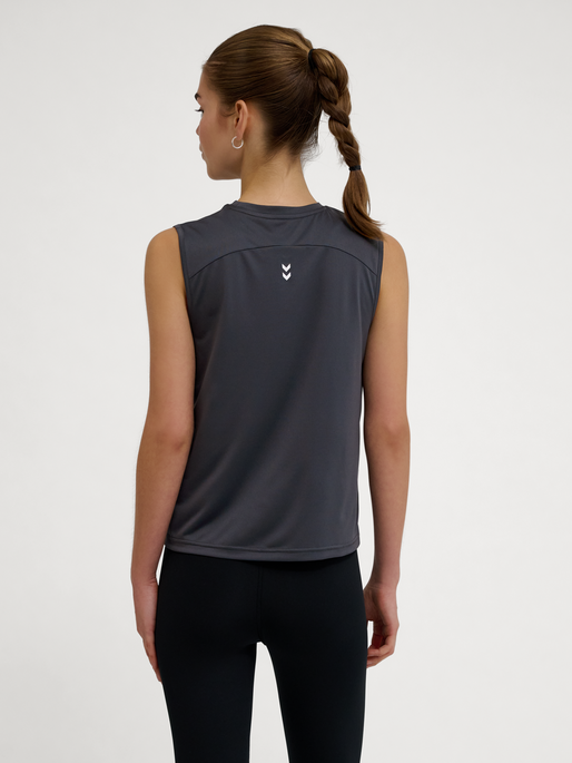 hmlPULSE WORKOUT W TANKTOP, EBONY, model