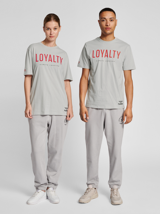 hmlLGC LOYALTY T-SHIRT, 2399, model
