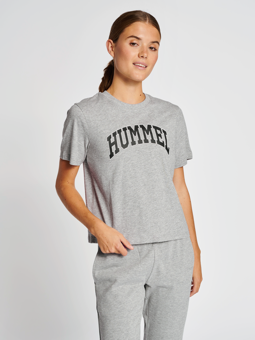 hmlIC GILL LOOSE T-SHIRT, 2006, model
