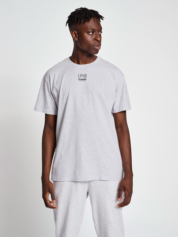 hmlLP10 BOXY T-SHIRT, LIGHT GREY MELANGE, model