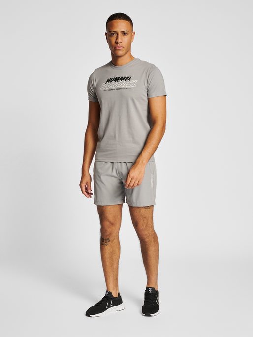 hmlTE BASE WOVEN SHORTS, SHARKSKIN, model