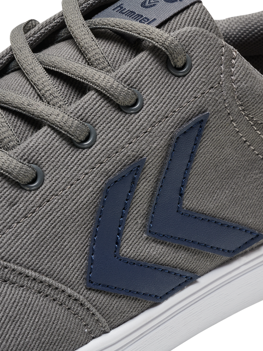 ESSEN, 2004, packshot