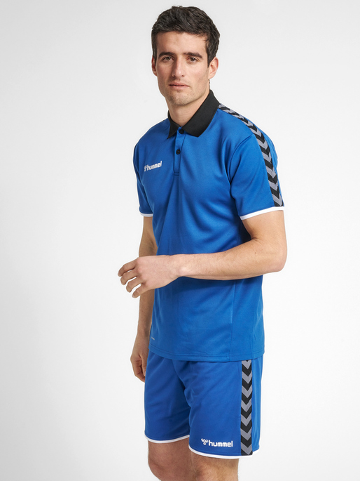 hmlAUTHENTIC FUNCTIONAL POLO, TRUE BLUE, model