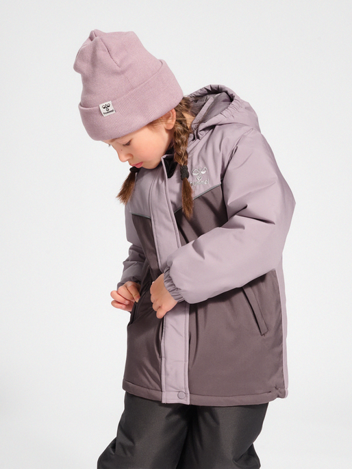 hmlJOSSE TEX JACKET, SPARROW, model