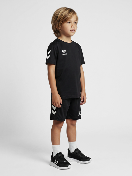 hmlLOGO SET KIDS, BLACK, model