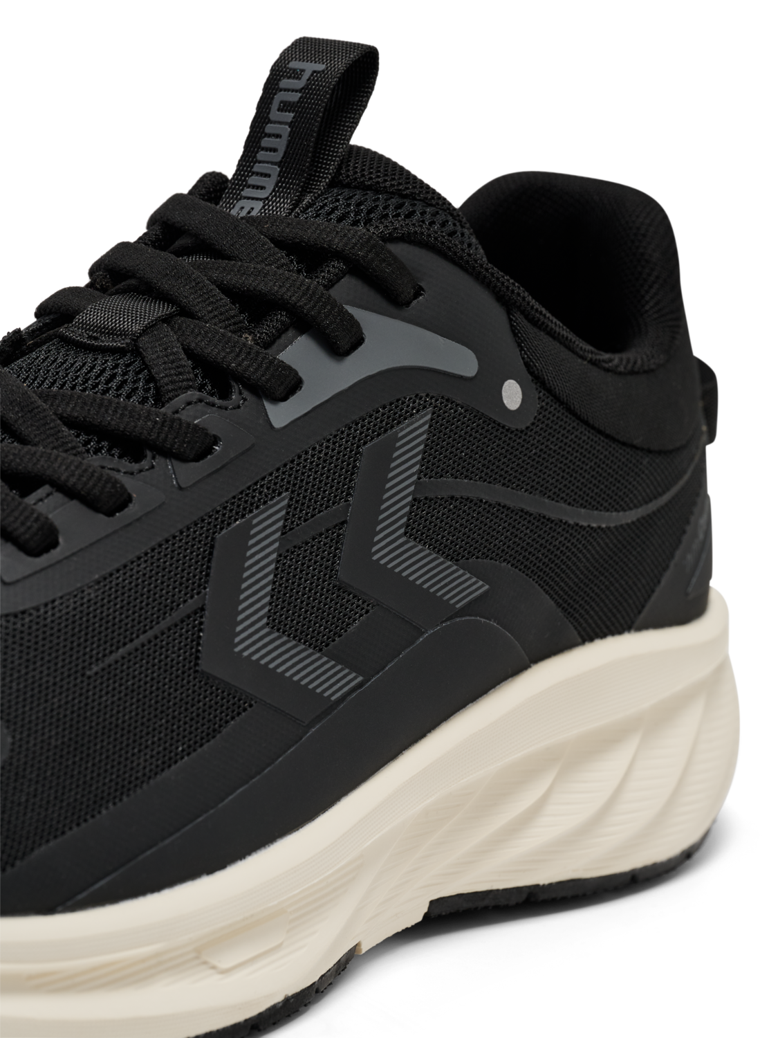 FOCUS 8000, BLACK, packshot