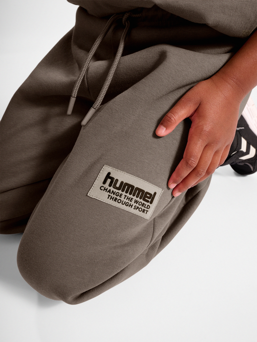 hmlDARE PANTS, 1559, model