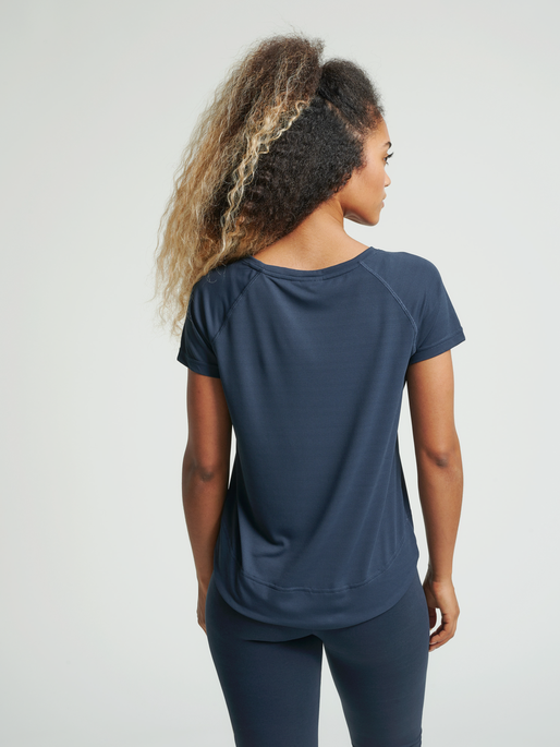 hmlPAMMI LOOSE T-SHIRT, 7429, model