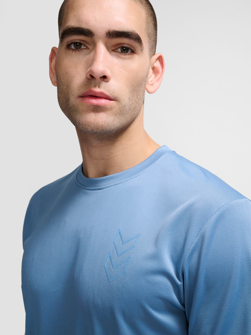 hmlACTIVE PL JERSEY S/S, CORONET BLUE, model