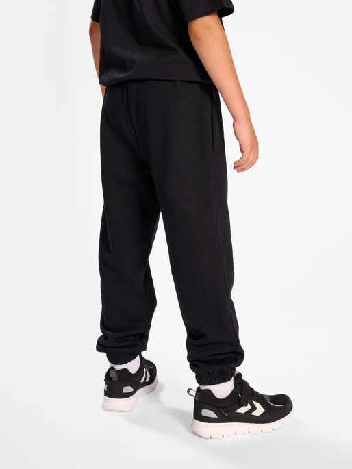 hmlDARE PANTS, 2001, model