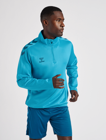 hmlCORE XK HALF ZIP POLY SWEAT, BLUE DANUBE, model