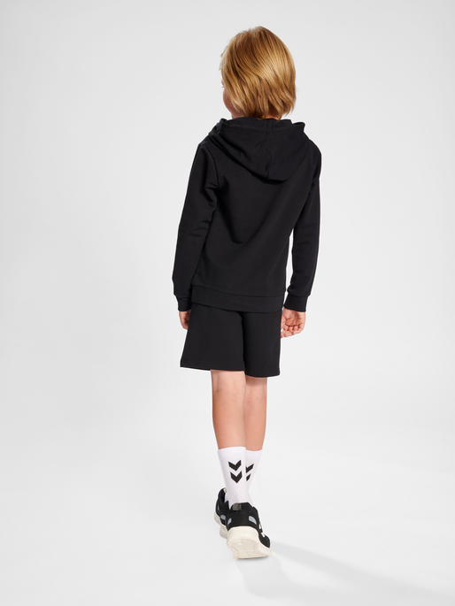 hmlGAIL HOODIE, BLACK, model