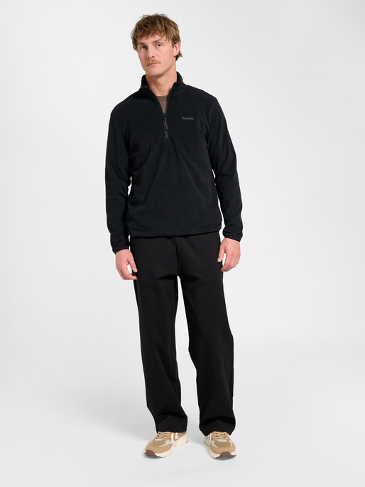hmlACTIVE HALFZIP FLEECE JACKET, BLACK, model