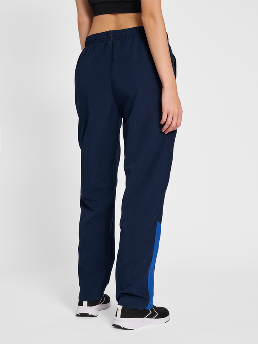 hmlPRO GRID WOVEN PANTS WO, MARITIME BLUE/SURF THE WEB, model