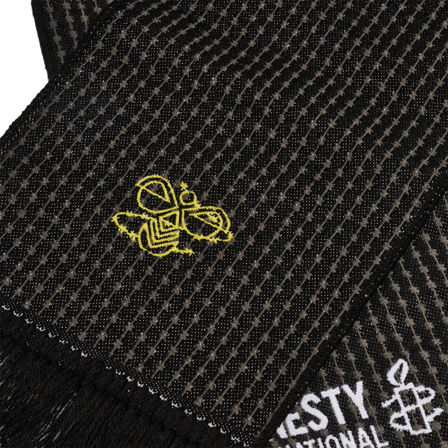 hmlAMNESTY SCARF, 2001, packshot