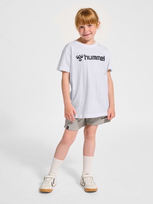 hmlMOVER COTTON T-SHIRT S/S KIDS, WHITE, model