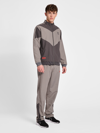 hmlPRO GRID WALK OUT JACKET, FORGED IRON, model