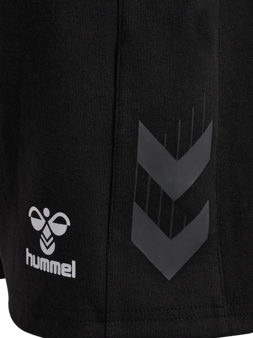 hmlTRAVEL SHORTS, BLACK, packshot