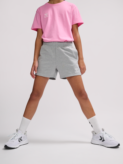 hmlGO 2.0 SWEATSHORTS KIDS, GREY MELANGE, model