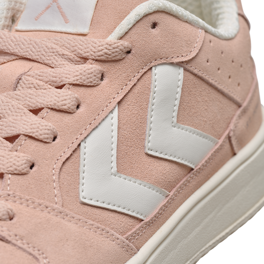 ST. POWER PLAY SUEDE, ALMOST APRICOT, packshot