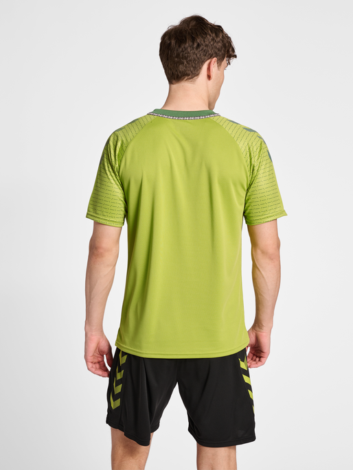 hmlONGRID POLY JERSEY S/S, DARK CITRON, model