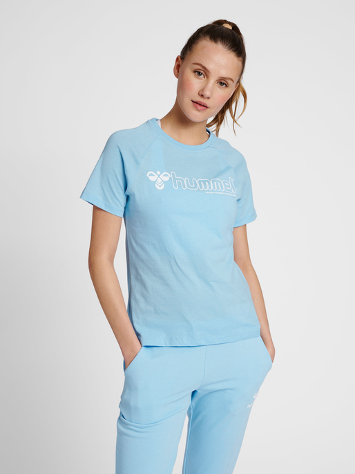 hmlNONI 2.0 T-SHIRT, 7165, model