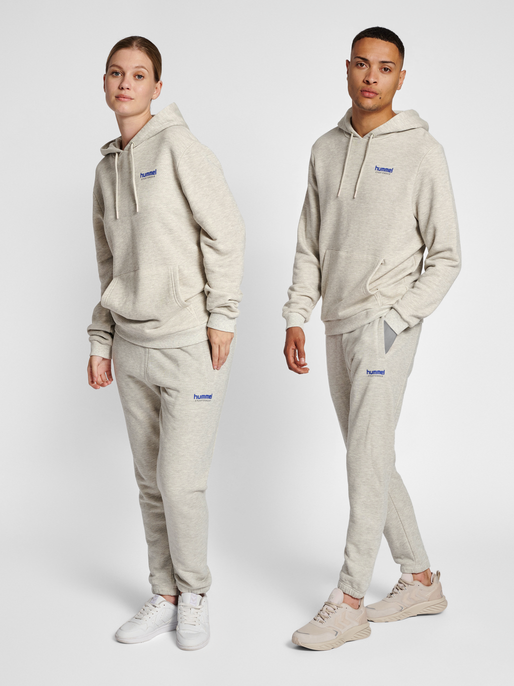 hmlLGC AUSTIN REGULAR PANTS, LEGACY MELANGE, model