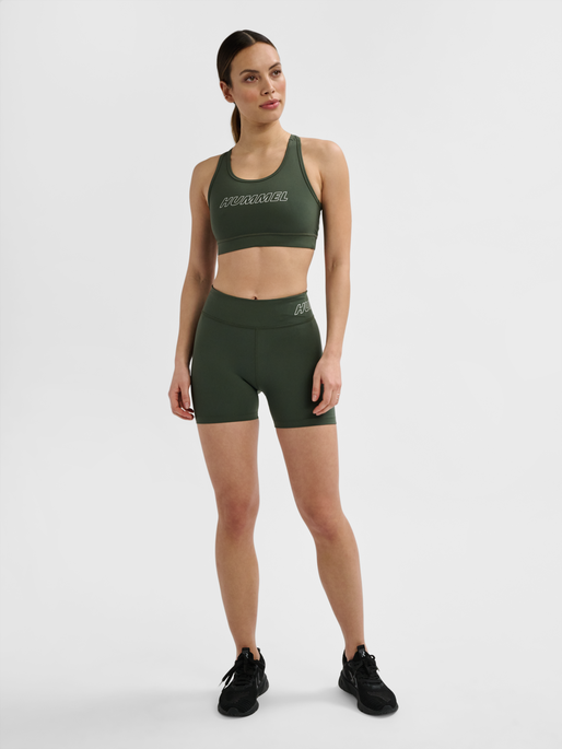 hmlTE FUNDAMENTAL SPORTS BRA, CLIMBING IVY, model