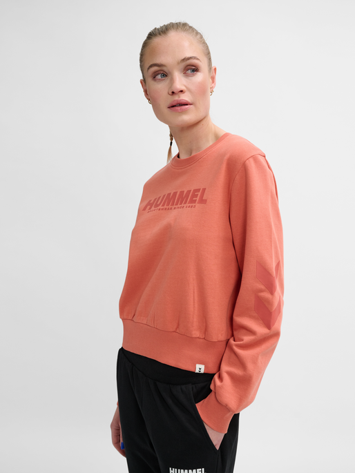 hmlLEGACY WOMAN SWEATSHIRT, APRICOT BRANDY, model