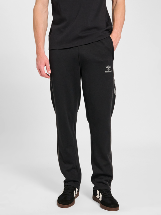 hmlMOVE 2.0 PANTS, BLACK, model