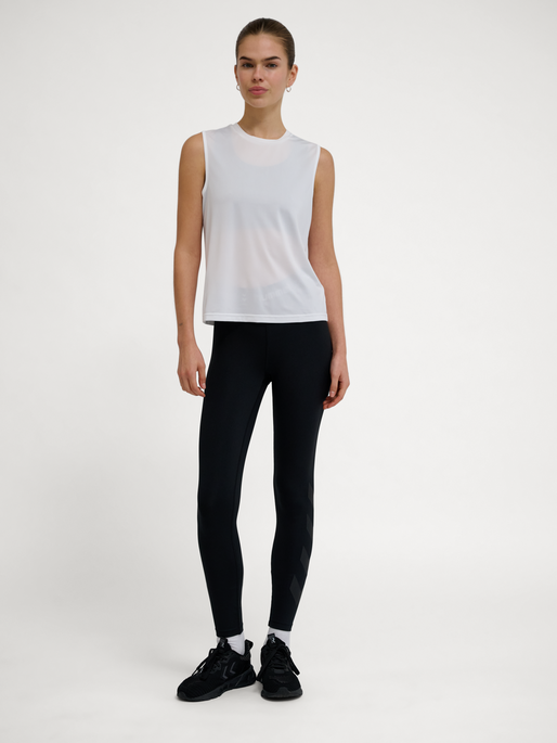hmlPULSE WORKOUT W TANKTOP, WHITE, model
