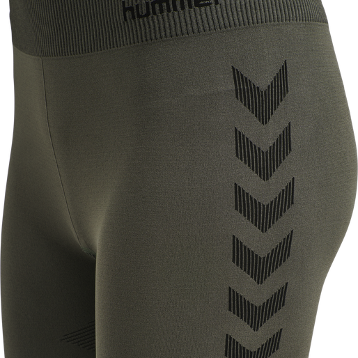 HUMMEL FIRST SEAMLESS TR SHT TIGH W, GRAPE LEAF HUMMEL FIRST SEAMLESS TR SHT TIGH W, GRAPE LEAF, packshot