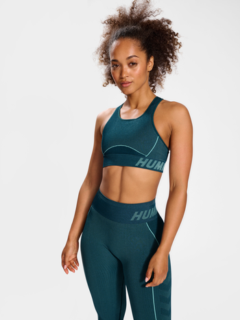 hmlTE CHRISTEL SEAMLESS SPORTS TOP, DEEP TEAL, model