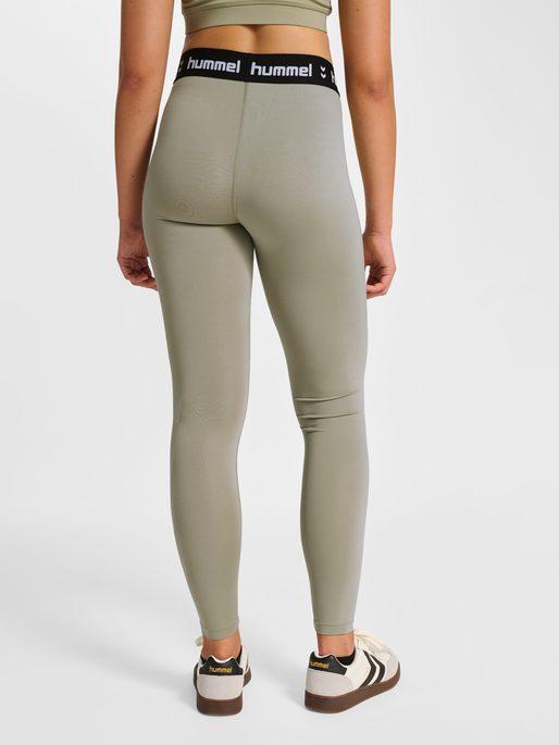 hmlPULSE MID WAIST TIGHTS, SEAGRASS, model